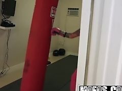Mofos - I Know That Doll - Sexy Boxing Chick In Stretch Pants Starring Roxii Blair